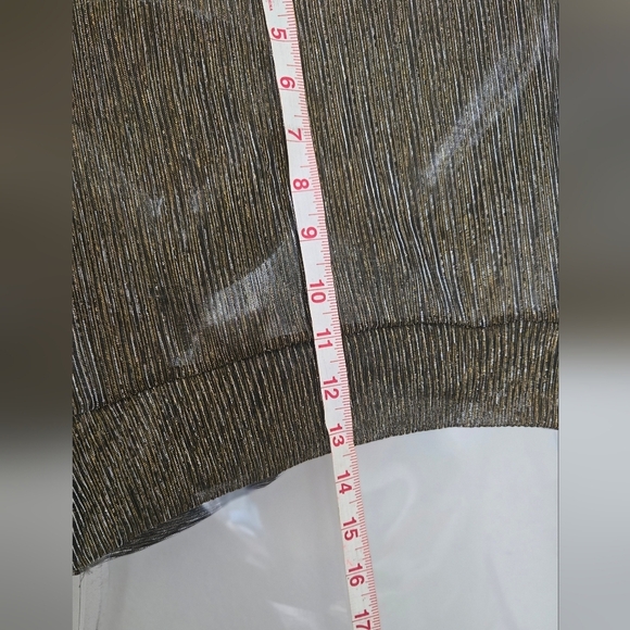 *3/$20 Long Sleeve Crop Top Black Gold Metallic Sheer - Picture 6 of 6